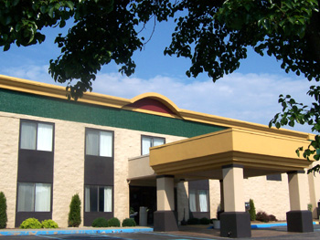 Best Western Huntington Mall Inn