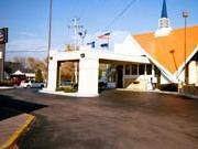 Howard Johnson Inn - Oshkosh