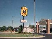 Super 8 Motel - Carthage