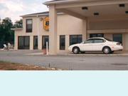 Super 8 Motel - Claremont