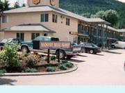 Super 8 Motel - Sicamous