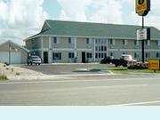 Super 8 Motel - Dell Rapids