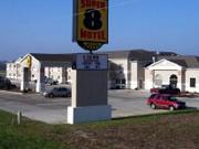 Super 8 Motel - Clinton