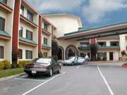 Howard Johnson Inn & Suites - Rocklin  Suites