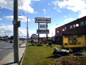 Econo Lodge Cornwall