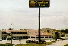 Econo Lodge Inn & Suites