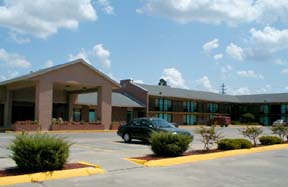 Econo Lodge Inn & Suites