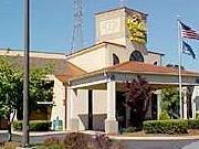 Holiday Inn Express Charlotte - Huntersville, NC