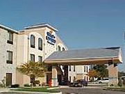 Holiday Inn Express Hotel & Suites Plymouth