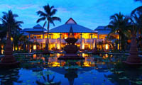 Le Meridien Khao Lak Beach and Spa Resort