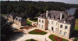 Chateau de Locguenole