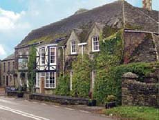 Hunters Hall Inn