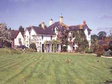 Summer Lodge Hotel